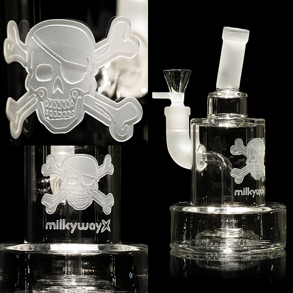 Skull and Crossbones Dab Rig 8"